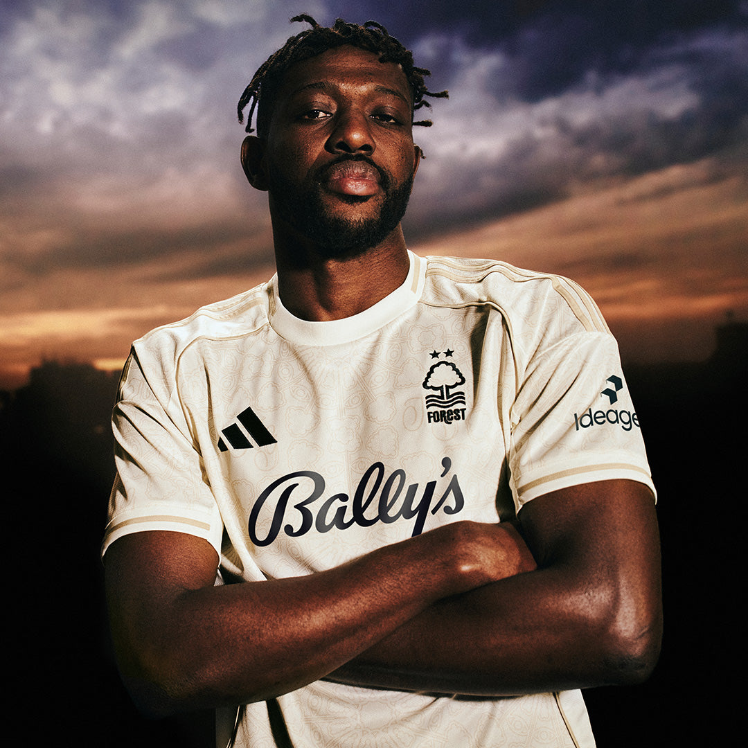 Jersey Nottingham Forest Visita 25/26
